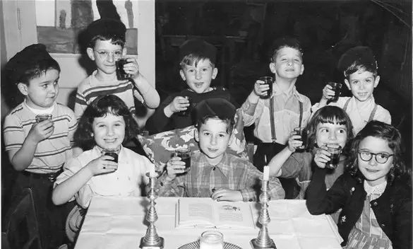 Photo Credit: The Weitzman, 1991.1717. “Downtown Hebrew Day Nursery Kids have Seder,” Philadelphia, Passover, 1951.